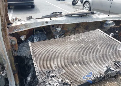 2016 Mercedes-Benz C 300 из США, поврежденный, VIN 55SWF4KB7GU104543